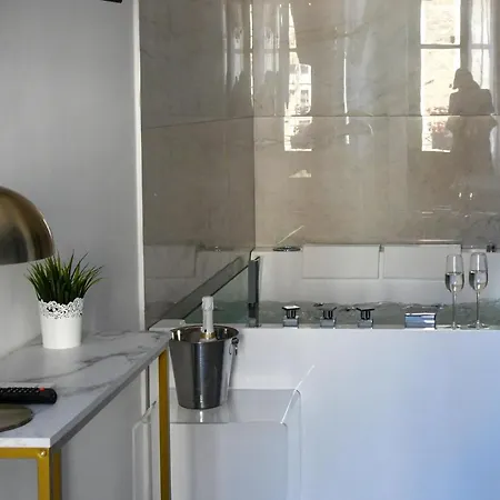 Dada Apartment *